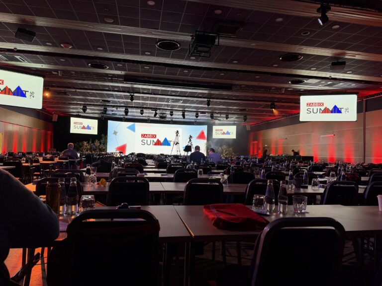 Konferenční sál před zahájením programu – Zabbix Summit 2026, Riga