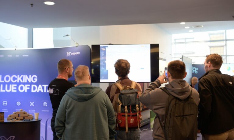 Ukázka řešení u stánku initMAX – Zabbix Summit 2026, Riga
